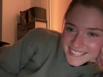 shadebabe — 2025-11-01 12:50 shadebabe — 2025-11-01 12:50