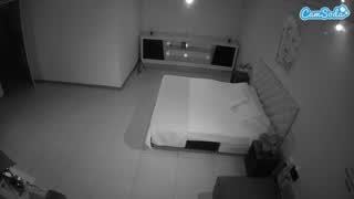 @voyeurcam-jb-office-1 Snapshot • 2026-01-10 06:49