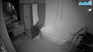 @voyeurcam-casa-salsa-bathroom-2 Snapshot • 2026-01-11 11:57