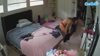 @voyeurcam-house-charleys-room Snapshot • 2026-01-12 17:07