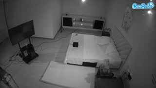 @voyeurcam-jb-office-1 Snapshot • 2026-01-12 23:35