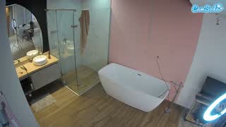 @voyeurcam-casa-salsa-bathroom-2 Snapshot • 2026-01-13 18:28