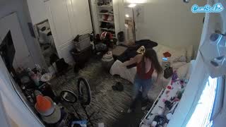 @voyeurcam-hornyhostel-02 Snapshot • 2026-01-13 16:34