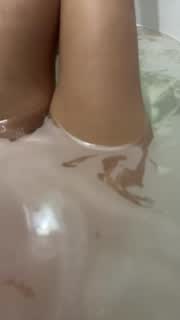 @AngelinaKis Snapshot • 2026-01-14 10:18