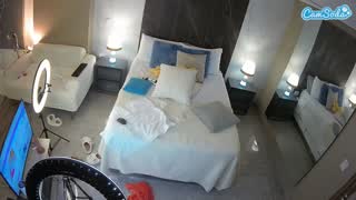 @voyeurcam-casa-salsa-bedroom-3 Snapshot • 2026-01-14 03:59