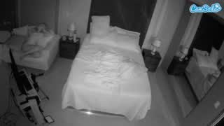 @voyeurcam-casa-salsa-bedroom-3 Snapshot • 2026-01-14 17:34