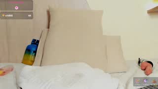 @VaneLips Snapshot • 2026-01-15 04:16