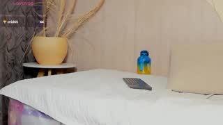 @VaneLips Snapshot • 2026-01-15 08:41