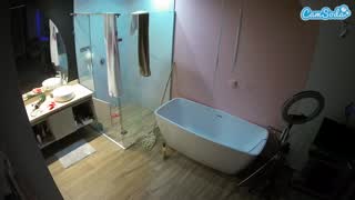 @voyeurcam-casa-salsa-bathroom-2 Snapshot • 2026-01-16 01:36