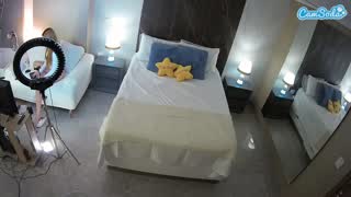 @voyeurcam-casa-salsa-bedroom-3 Snapshot • 2026-01-16 19:34