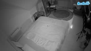 @voyeurcam-julmodels-whitebed-4 Snapshot • 2026-01-16 01:49