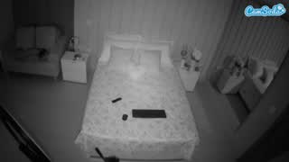 @voyeurcam-casa-salsa-bedroom-1 Instantaneu • 2026-02-02 12:53