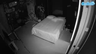 @voyeurcam-casa-salsa-disturbed Snapshot • 2026-02-25 08:05