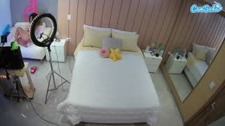 @voyeurcam-casa-salsa-bedroom-1 Instantaneu • 2026-02-26 13:47