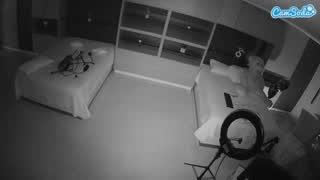 @voyeurcam-casa-salsa-versus-room Instantaneu • 2026-02-26 13:10